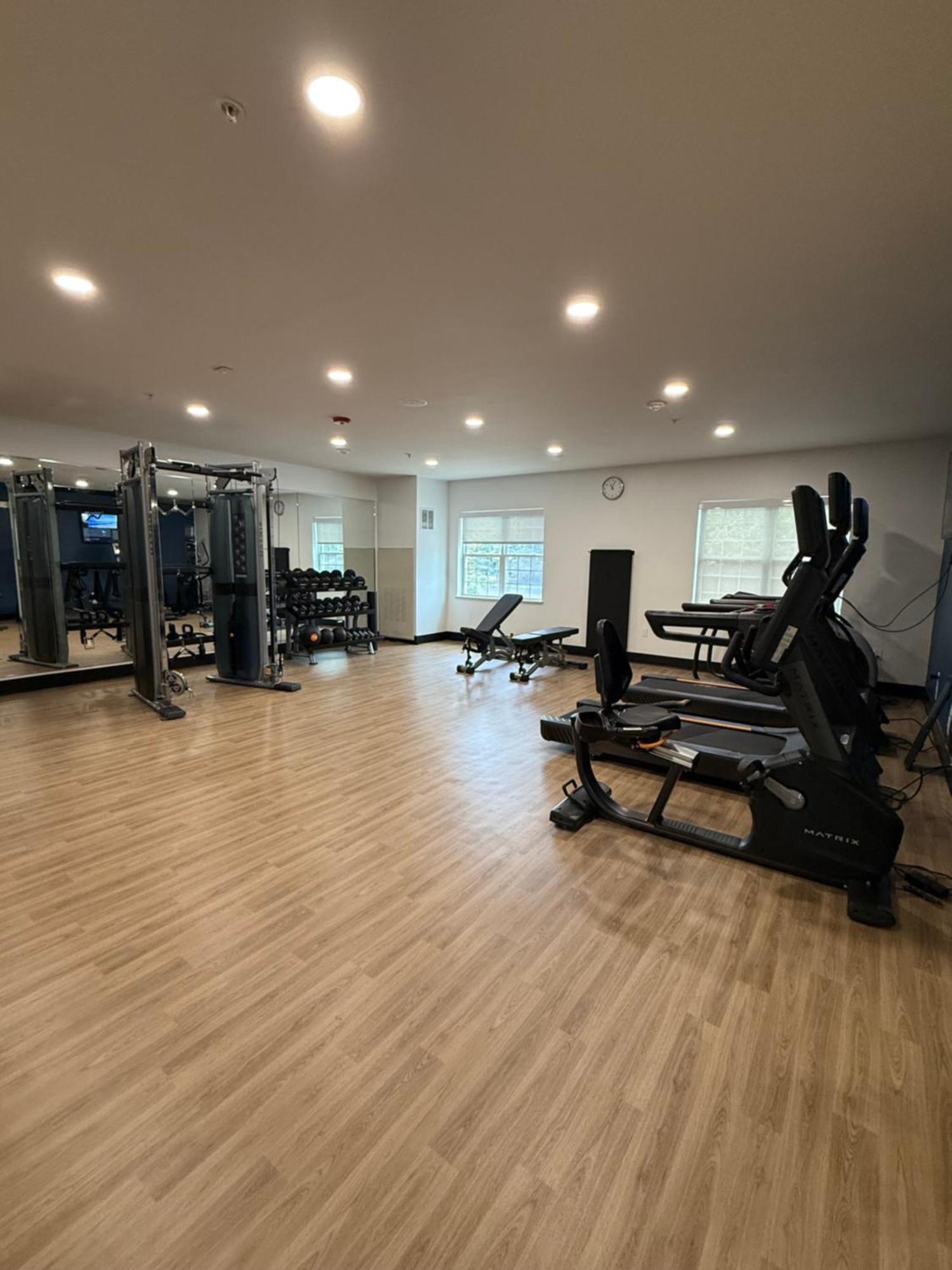 Hotel Four Points By Sheraton Manchester Airport 3*