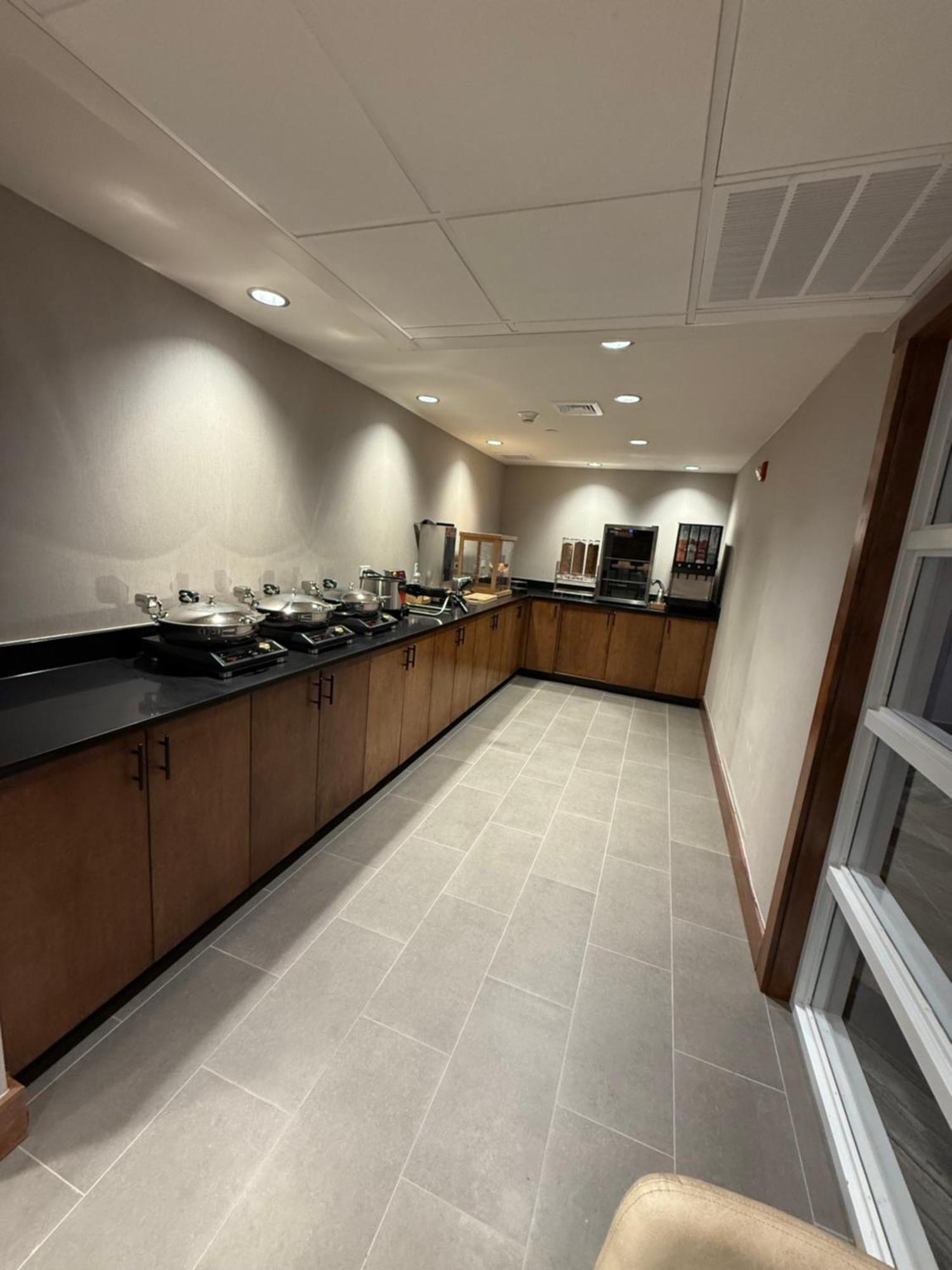Four Points By Sheraton Manchester Airport 3*