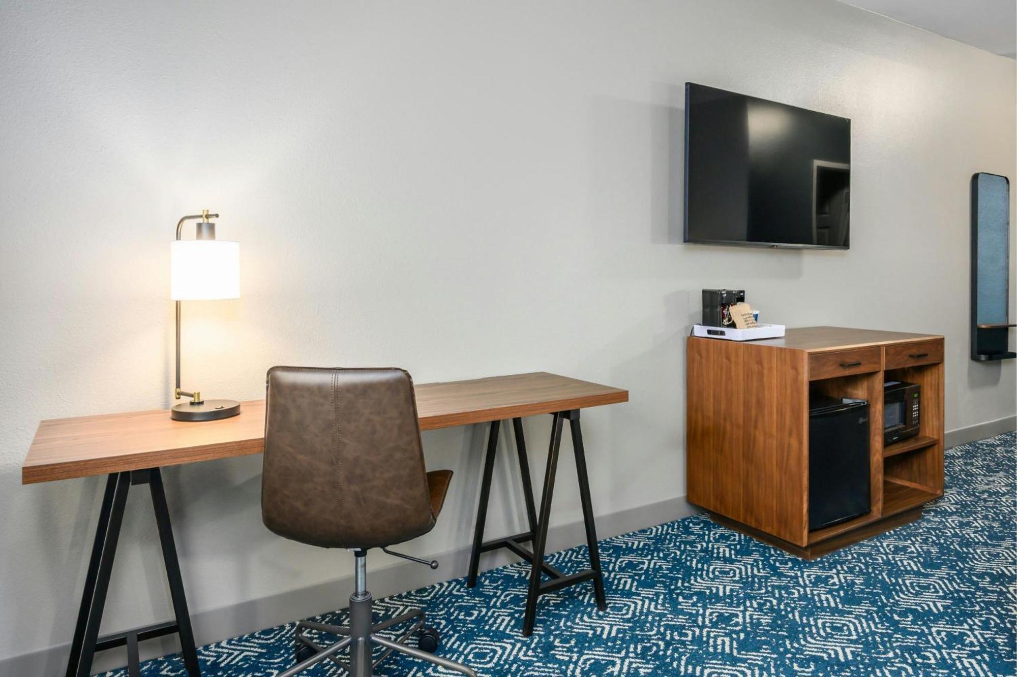 Four Points By Sheraton Manchester Airport 3*