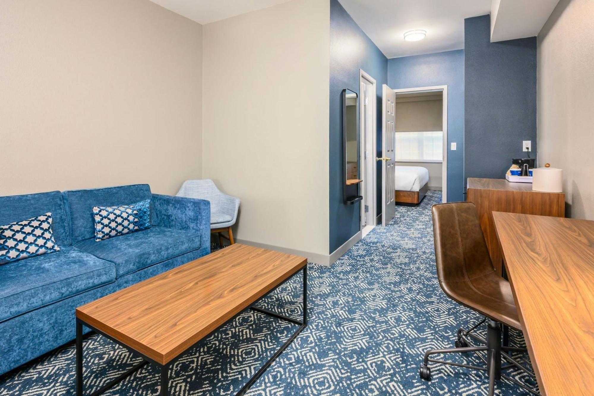 Hotel Four Points By Sheraton Manchester Airport 3*