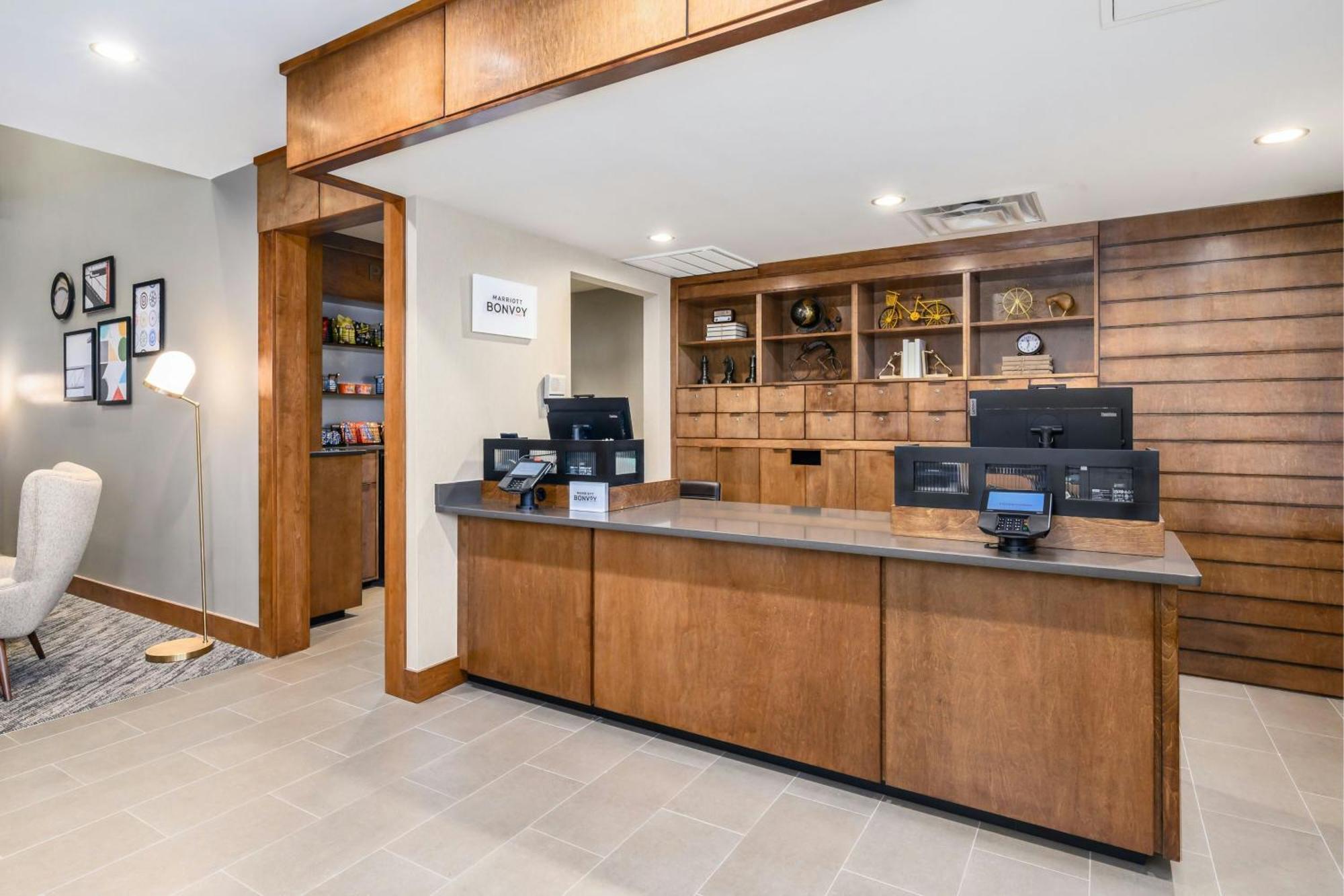 Hotel Four Points By Sheraton Manchester Airport Bedford