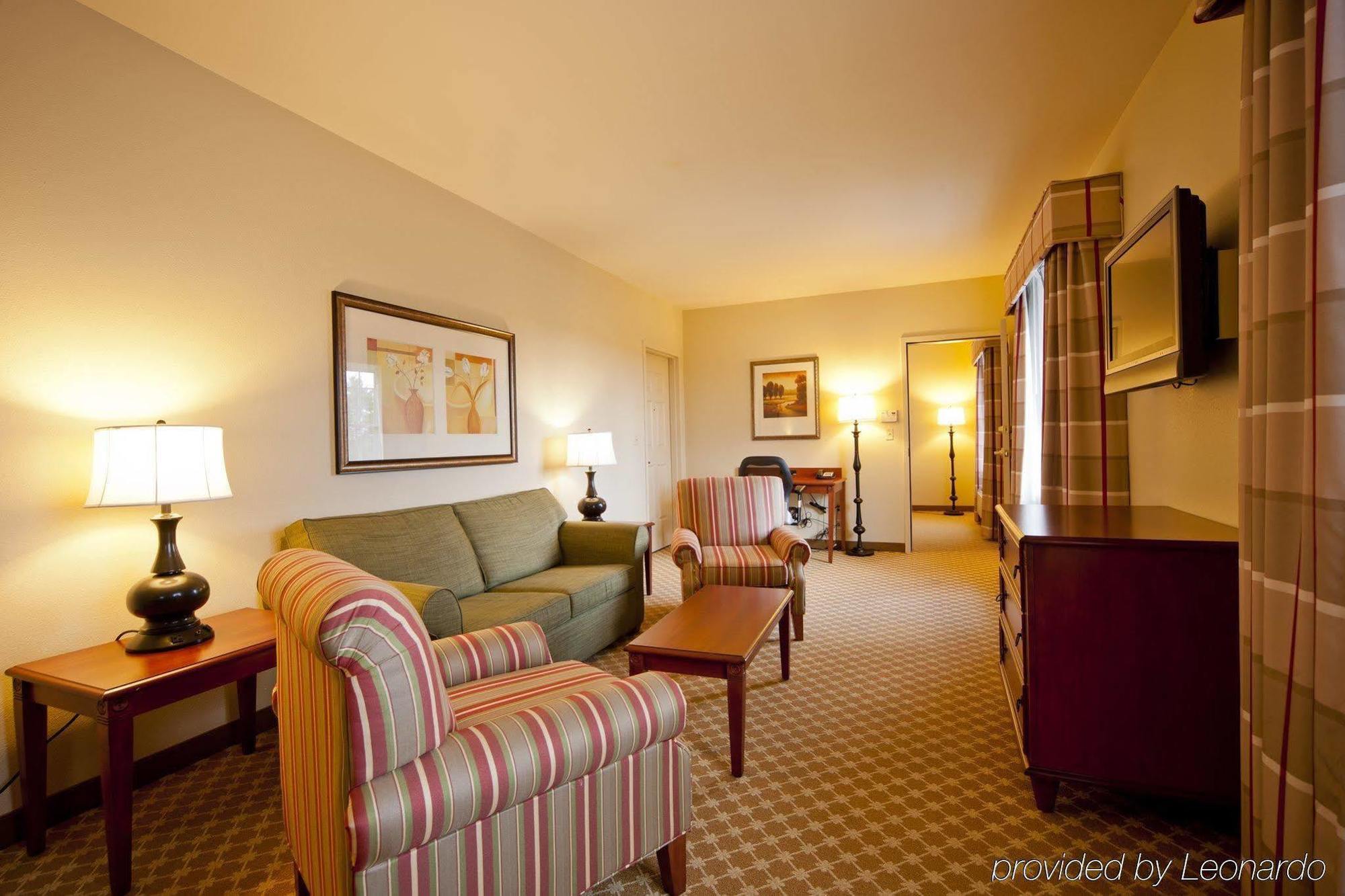 Four Points By Sheraton Manchester Airport Hotel 3*